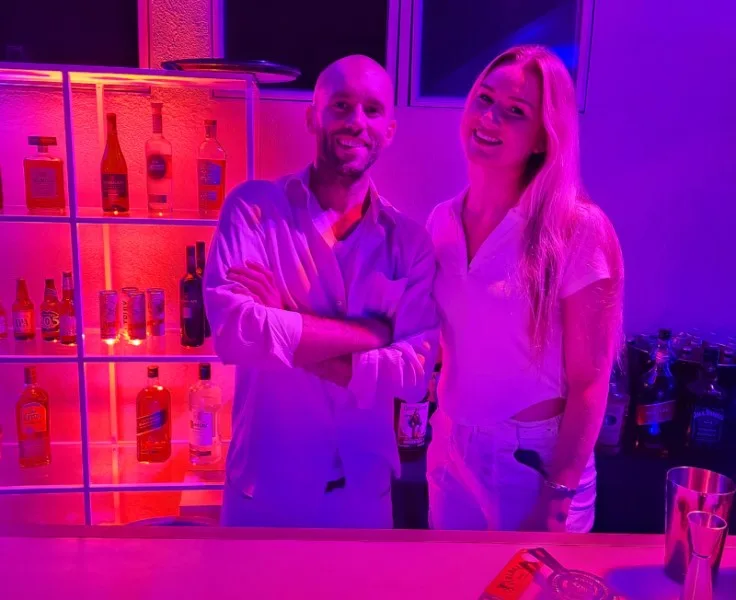 Bartenders - White Party -Neon Bars